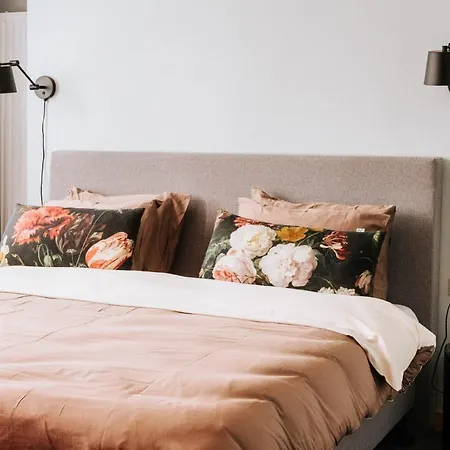 Stadshotel Steegoversloot Отель Дордрехт