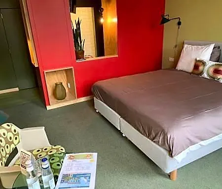 Stadshotel Steegoversloot Hotel *