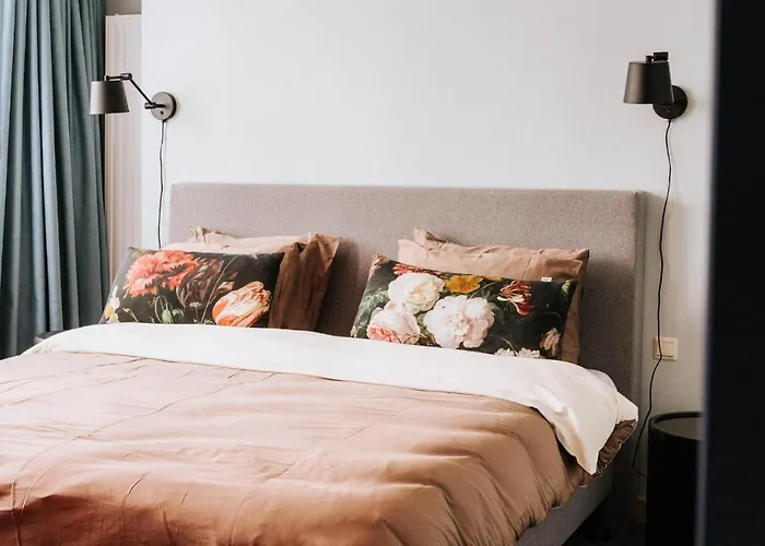 Stadshotel Steegoversloot Отель Дордрехт